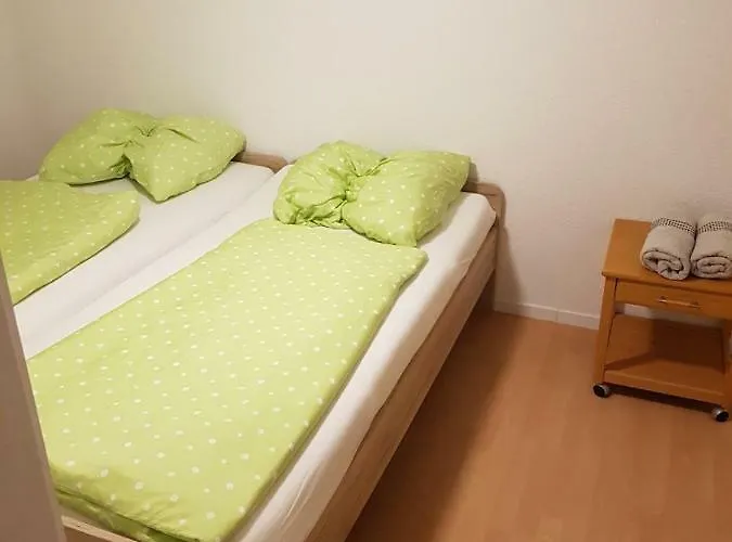 Schoene, Private Homestay